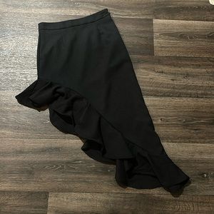 Asymmetrical skirt